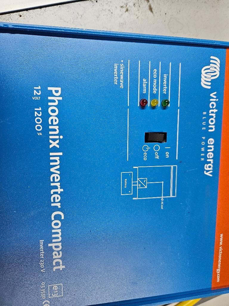 Victron energy Blue power 12/1200 watt omvormer, Caravans en Kamperen, Camper-accessoires, Ophalen, Zo goed als nieuw