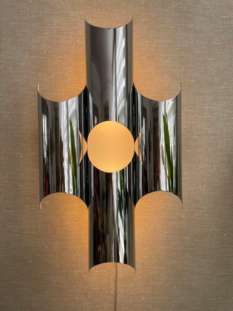 Puntgave 70 jaren zilverkleurige fuga wandlamp, Ophalen of Verzenden, Zo goed als nieuw, Metaal, Raak