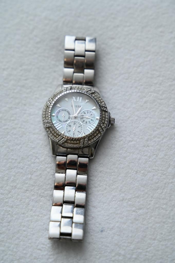 Guess dames horloge met metalen band, Sieraden, Tassen en Uiterlijk, Ophalen of Verzenden, Staal, Guess