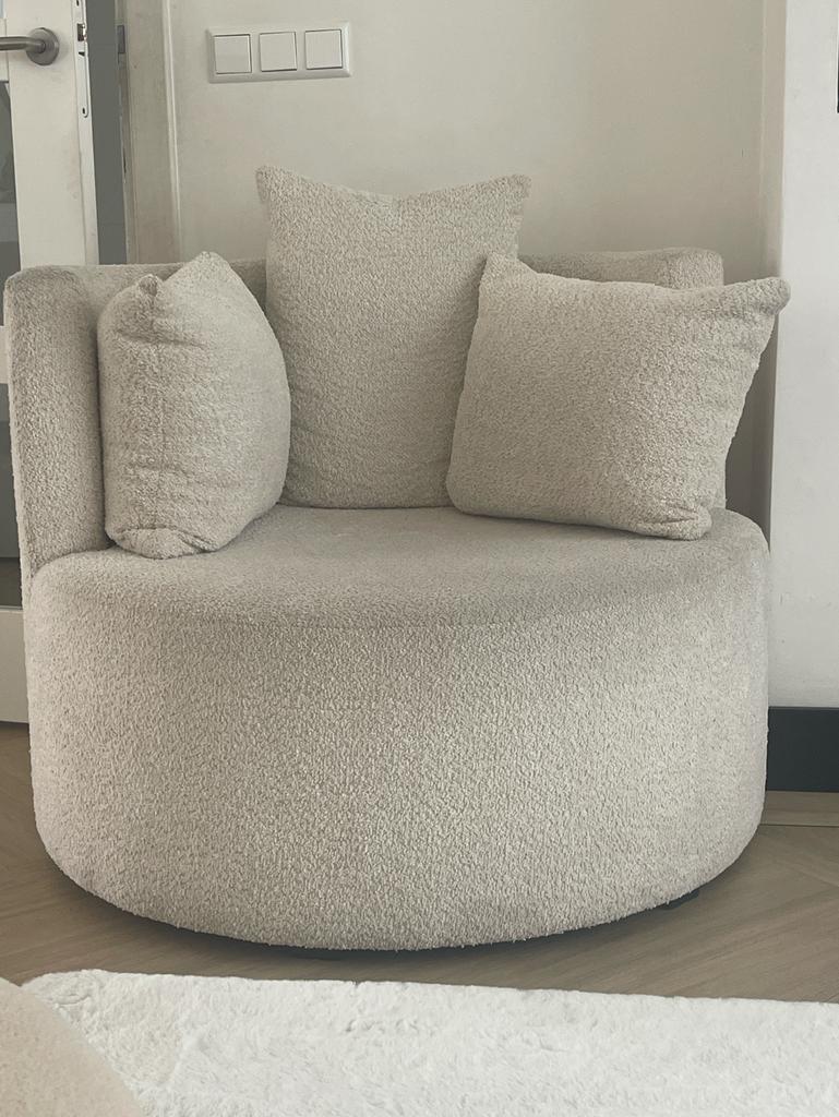 Beige Loveseat Fauteuil met Kussens - 100cm diagonaal, Huis en Inrichting, Ophalen of Verzenden, Zo goed als nieuw