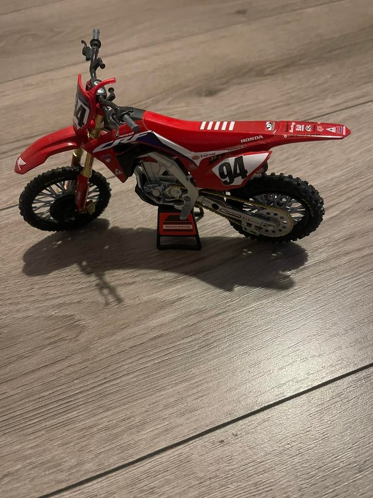 Model crossmotor ken roczen, Ophalen of Verzenden, Nieuw, 1:5 t/m 1:8, Motor