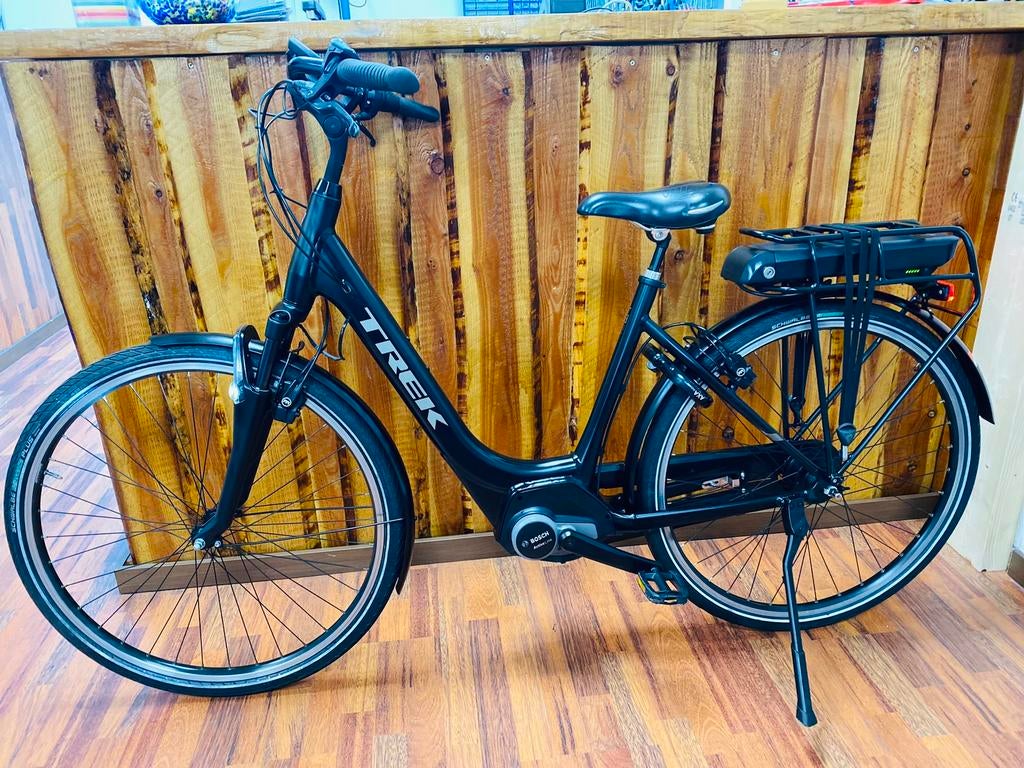Elektrische fiets Trek bosch Middenmotor Active Line, Ophalen, Zo goed als nieuw, Versnellingen