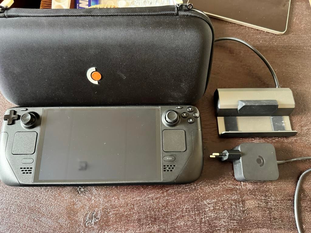 Steamdeck OLED - Nieuwstaat met accessoires en factuur, Ophalen of Verzenden, Zo goed als nieuw