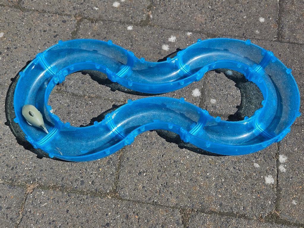 Kleine waterbaan met haai en dolfijn, Kinderen en Baby's, Speelgoed | Buiten | Los speelgoed, Ophalen of Verzenden, Gebruikt