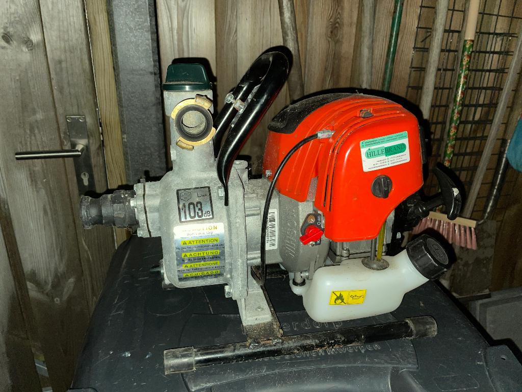 Waterpomp op benzine incl 25 m professionele slang, Ophalen, Gebruikt, Handmatig, Beregeningspomp