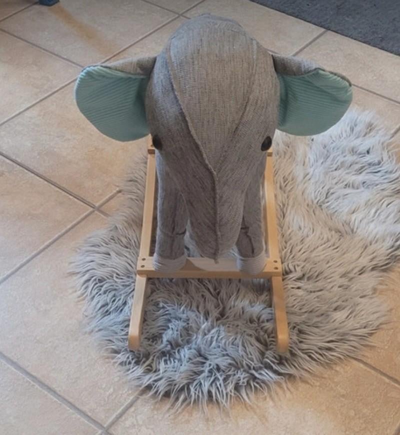 In prijs verlaagd!! Hobbel olifant, Ophalen, Zo goed als nieuw, Overige typen