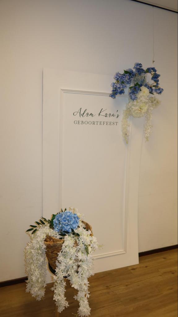 Backdrop met bloemen voor verjaardag, bruiloft, geboorte, Hobby en Vrije tijd, Feestartikelen, Ophalen, Nieuw, Versiering, Geboorte of Huwelijk