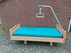 Zorgbed hoog/laag bed verstelbaar met papegaai  en matras, Huis en Inrichting, Slaapkamer | Bedden, Ophalen, 90 cm, Eenpersoons