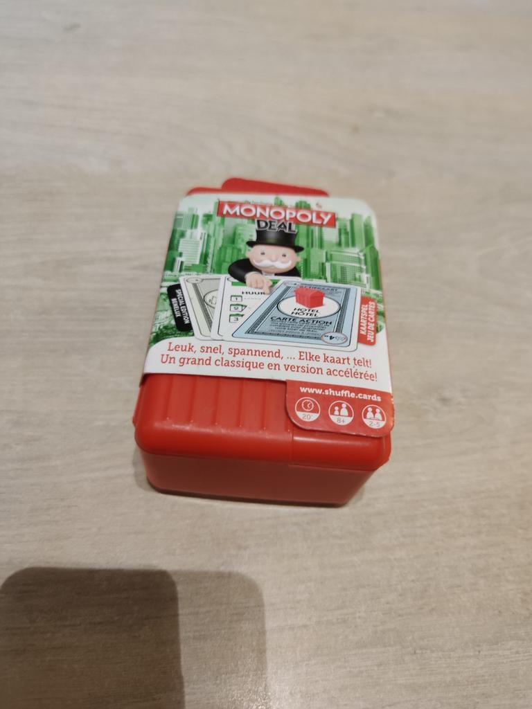 Monopoly Deal Kaartspel in handige reisverpakking, Ophalen of Verzenden, Zo goed als nieuw, Consumercare@hasbro.com, Hasbro