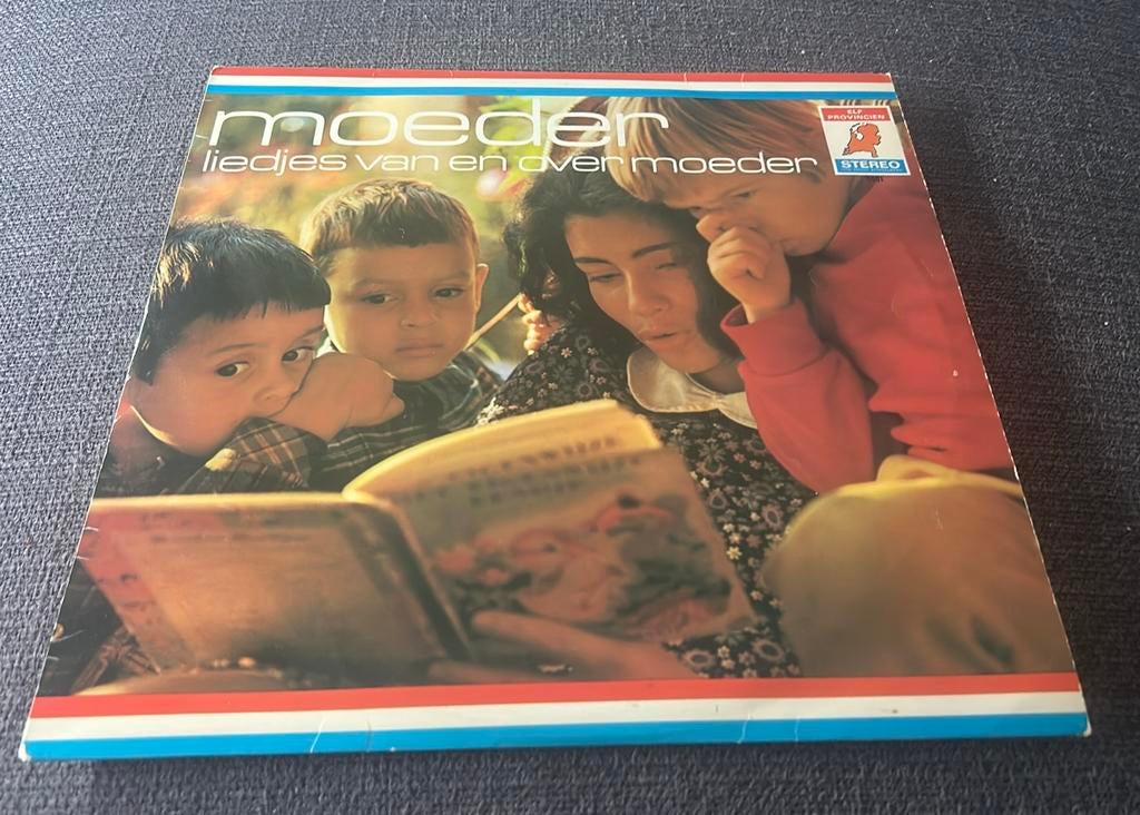 Lp Moeder - Liedjes van en over Moeder, Ophalen of Verzenden, Zo goed als nieuw, 12 inch, Levenslied of Smartlap