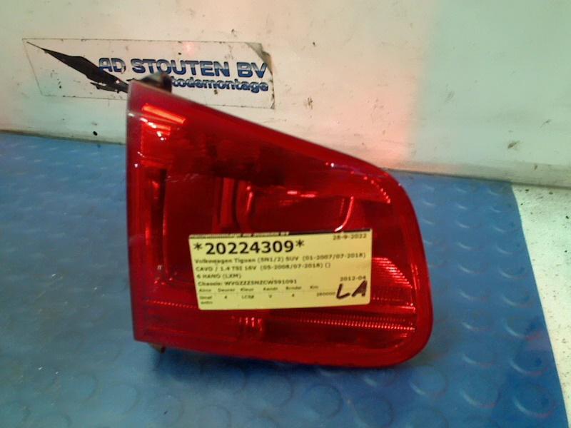 Achterlicht Links BINNEN Volkswagen Tiguan (5N1/2) 178957L, Gebruikt, Volkswagen, Volkswagen AG, Kundenbetreuung@volkswagen.de