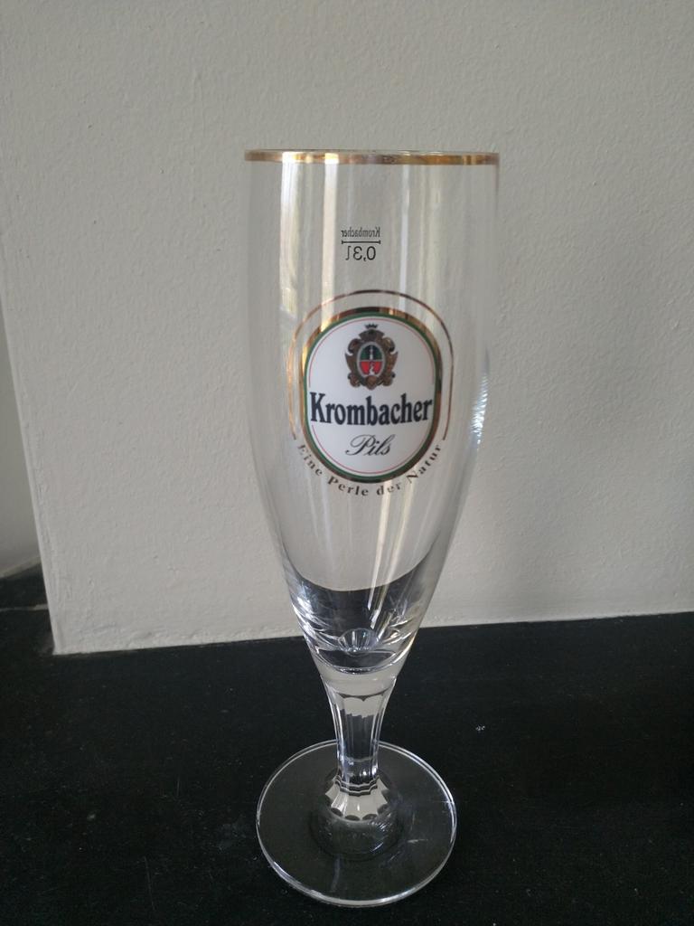 Krombacher Pils Bierglas 0, 3 l, Ophalen of Verzenden, Zo goed als nieuw, Glas of Glazen, Overige merken