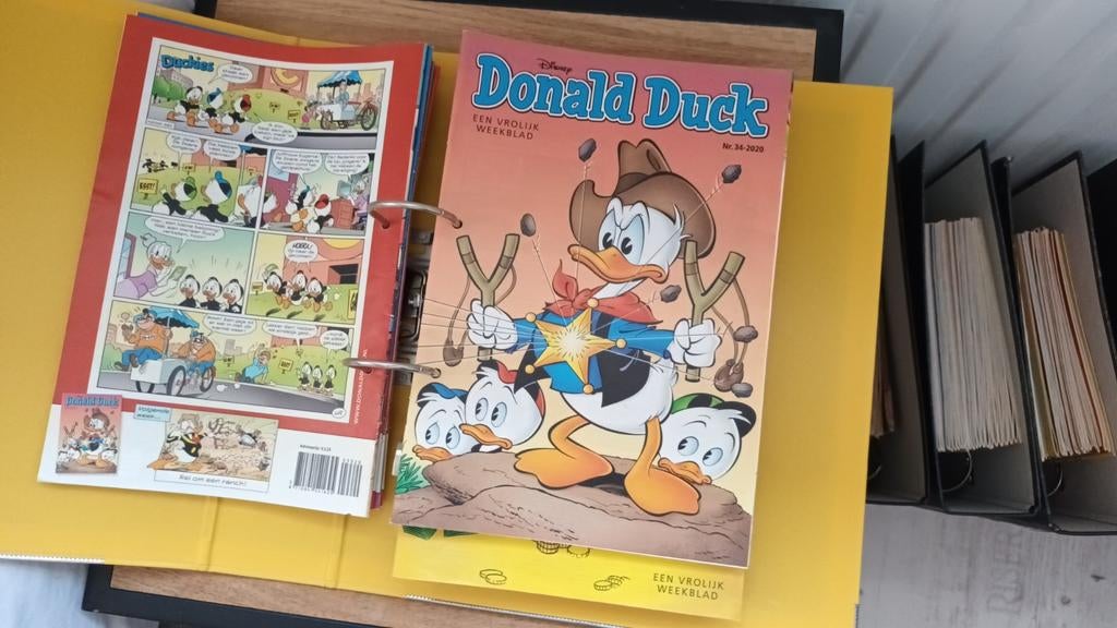 Dikke map Donald Duck Weekbladen uit 2020!, Europa, Ophalen of Verzenden, Zo goed als nieuw, Meerdere comics