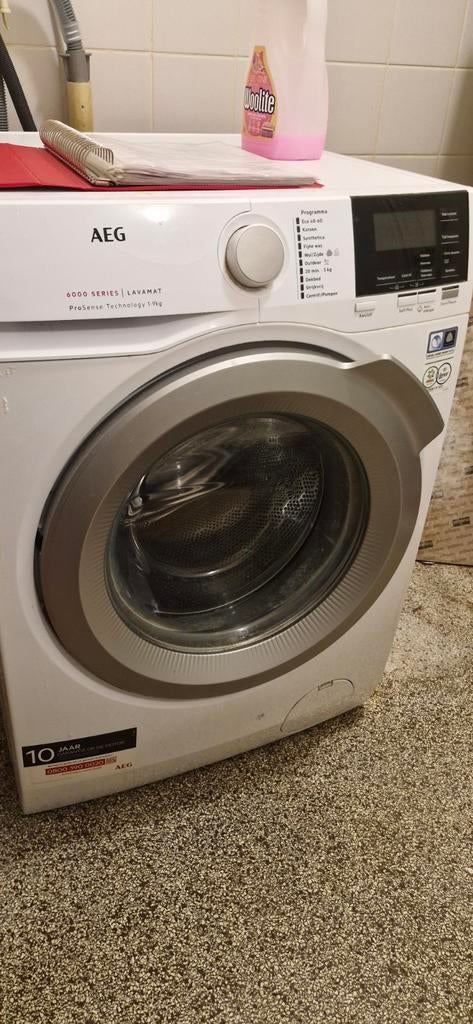 AEG 6000 SERIES LAVAMAT wasmachine uit 2022, Ophalen, Zo goed als nieuw, Voorlader, Energieklasse A of zuiniger