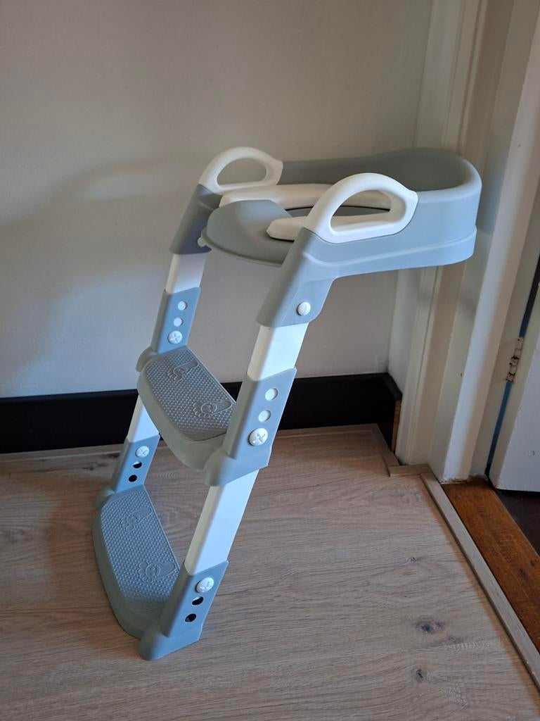 Kinder toilet trainer met trapje - grijs/wit, Ophalen, Zo goed als nieuw