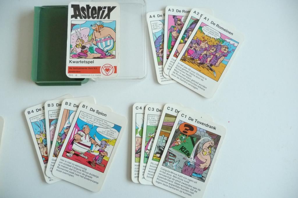 kwartetspel van asterix oud jaren 70 met verhaal, Verzenden, Asterix en Obelix, Zo goed als nieuw, Boek of Spel
