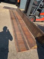 Oude kerkbank delen - Lambrisering, Ophalen