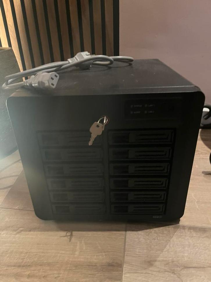 NAS, Computers en Software, NAS, Zo goed als nieuw, Ophalen of Verzenden