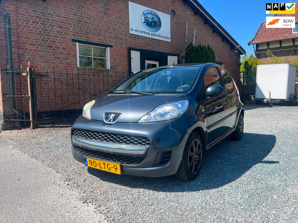 Peugeot 107 1.0-12V XS ( Airco + Elektrische ramen ), Voorwielaandrijving, Stof, Gebruikt, Zwart