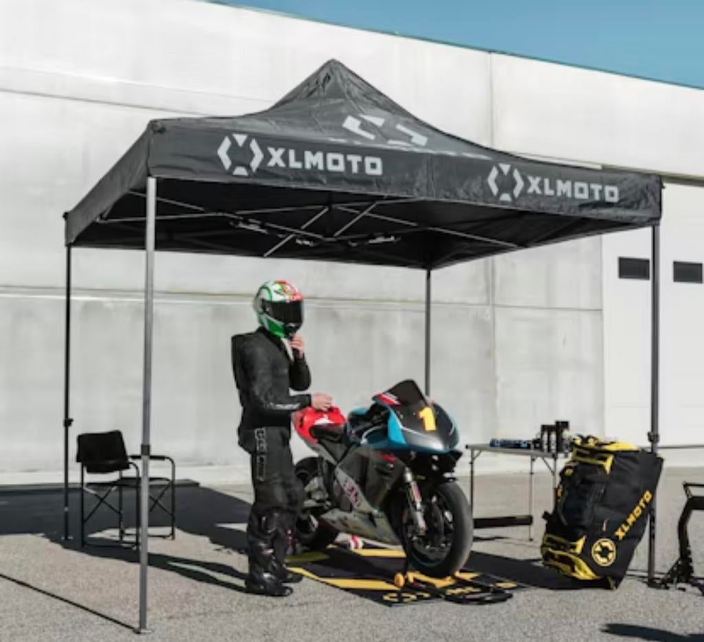 Zwarte XLMOTO race tent, Ophalen, Zo goed als nieuw