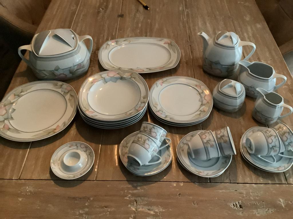 Servies bavaria winterling, Huis en Inrichting, Keuken | Servies, Ophalen of Verzenden, Gebruikt, Porselein, Overige stijlen