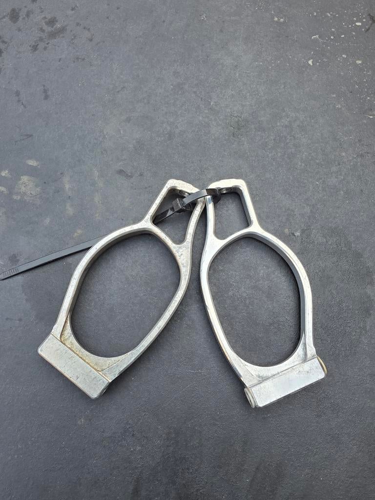 Hormann draagarmen voorzijde(aFg,losi,hpi), Hobby en Vrije tijd, Modelauto's | 1:5 tot 1:12, Ophalen of Verzenden, Auto