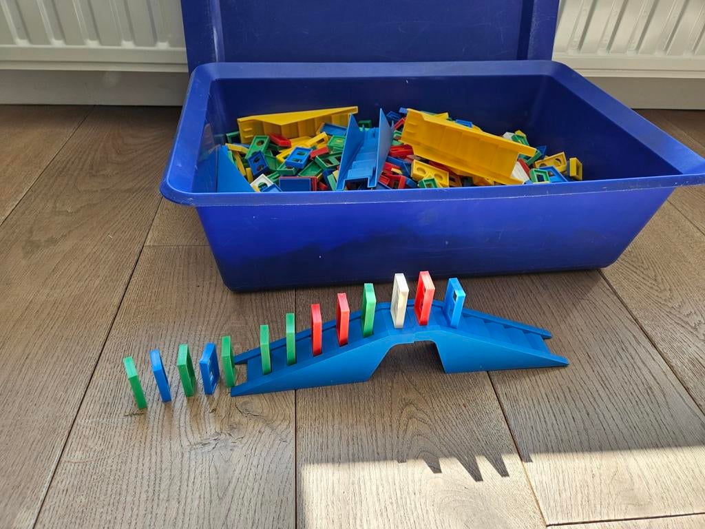 Grote bak dominostenen met 3 trapjes, Ophalen, Zo goed als nieuw, Overige merken