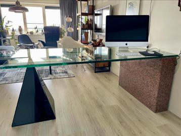 Unieke designe eetkamertafel te koop beschikbaar voor biedingen
