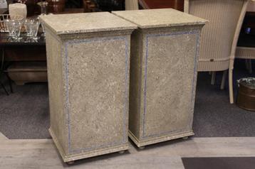 Brocante - Stel identieke houten zuilen! beschikbaar voor biedingen