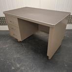 ODA Vintage & Industrieel; metalen bureau bureautje, Ophalen, Gebruikt, Bureau