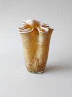 Josefina Krosno vintage wavy servetvaas beige glas, Ophalen of Verzenden