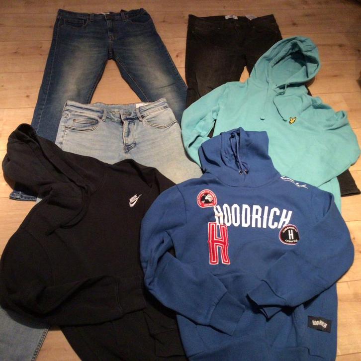 Kledingpakket maat S - Levi's, Lyle & Scott, Nike, Hoodrich, Kleding | Heren, Overige Herenkleding, Zo goed als nieuw, Ophalen of Verzenden