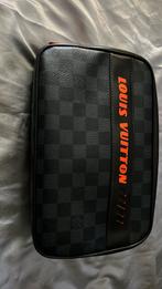 Louis vuitton toilet tas zo goed als nieuw, Ophalen of Verzenden, Zo goed als nieuw