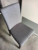 4 grijze stoffen eetkamerstoelen €50,-, Huis en Inrichting, Ophalen of Verzenden, Zo goed als nieuw, Grijs