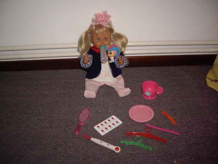 baby pop van zapf met acc  kan in bad, Kinderen en Baby's, Speelgoed | Poppen, Zo goed als nieuw, Babypop, Ophalen of Verzenden