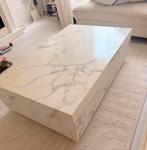 Marmerlook salontafel met vlekken, Ophalen, Kunststof, Gebruikt, 100 tot 150 cm