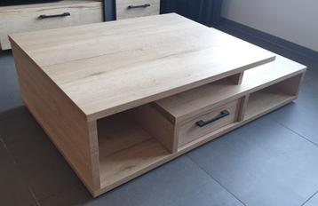 Salontafel 135cm beschikbaar voor biedingen