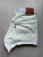 Levi's 501 Dames Korte Spijkerbroek W25, Wit, Uilenstede510, Ophalen of Verzenden, Zo goed als nieuw