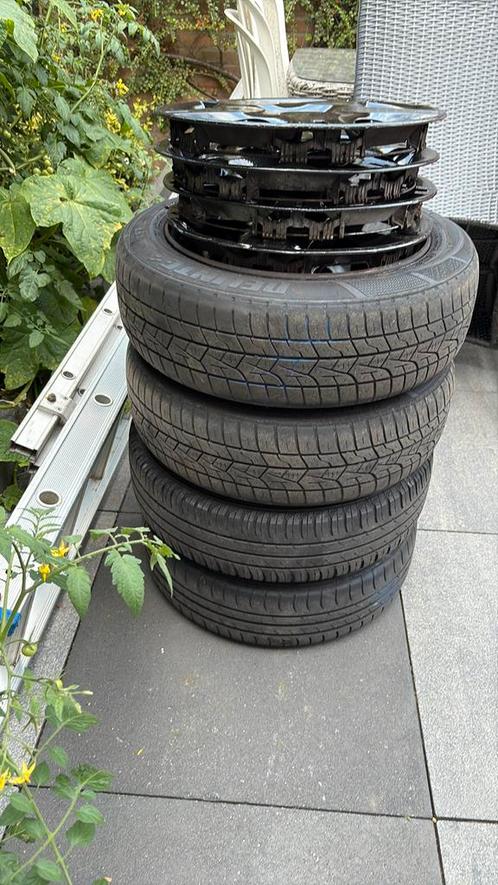 Orgnele Renault twingo velgen met banden en wiel doppen, Auto-onderdelen, Banden en Velgen, Banden en Velgen, Zomerbanden, 14 inch