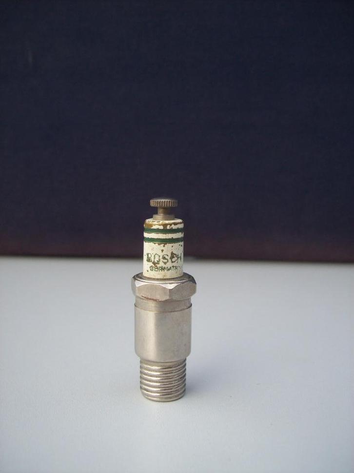 Zeldzame vintage Bosch bougie sigarettenaansteker aansteker, Verzamelen, Rookartikelen, Aanstekers en Luciferdoosjes, Gebruikt