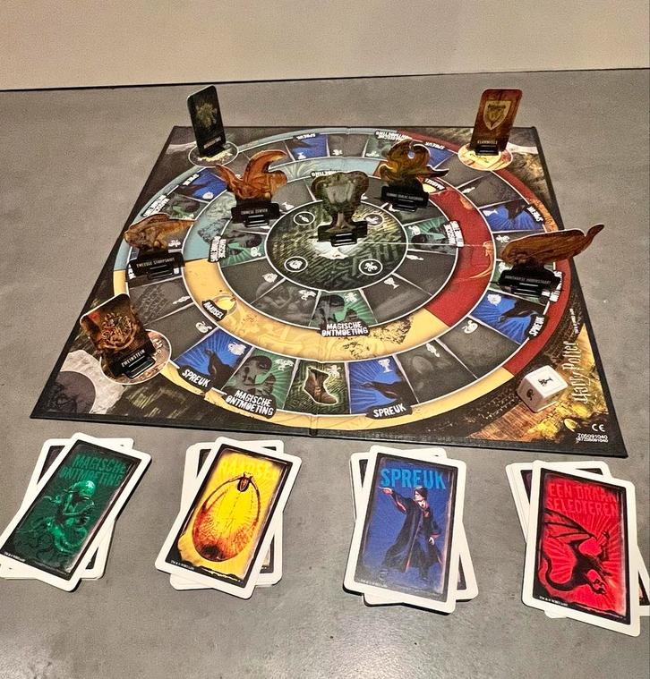 Harry Potter Spel - Het Toverschool Toernooi, Hobby en Vrije tijd, Gezelschapsspellen | Bordspellen, Zo goed als nieuw, Een of twee spelers