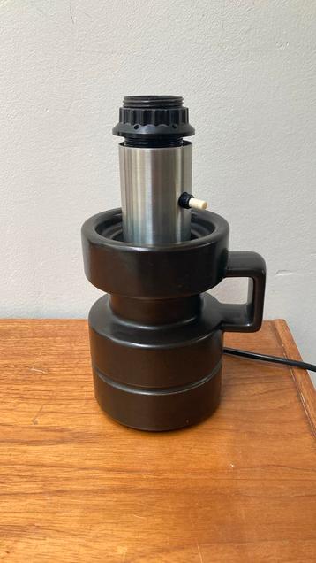 Steuler keramische zwarte tafellamp beschikbaar voor biedingen