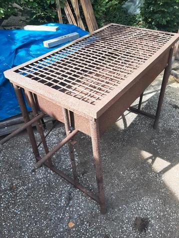 Barbecue  beschikbaar voor biedingen