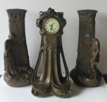 originele art nouveau klokkenstel schouwgarnituur Angelus beschikbaar voor biedingen