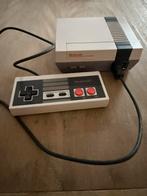 NES Classic, Spelcomputers en Games, Spelcomputers | Nintendo NES, Ophalen of Verzenden, Zo goed als nieuw, Met 1 controller, Met games