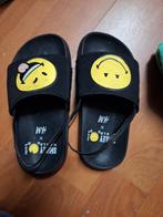 Smile slippers van H&M, maat 24/25, Kinderen en Baby's, Kinderkleding | Schoenen en Sokken, Overige typen, Meisje, Gebruikt, H&M
