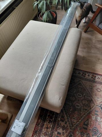 zilveren aluminium jaloezie - luxaflex beschikbaar voor biedingen