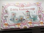 DE 12 delig kinderservies nieuw in de doos, Antiek en Kunst, Antiek | Servies compleet, Ophalen of Verzenden