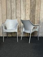 Stapelbare Olly scab grijs stoelen kunststof stapelbaar, Ophalen of Verzenden, Gebruikt, Kunststof, Stapelbaar