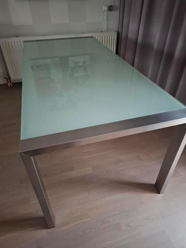 Design eettafel glasplaat met rvs. Als nieuw, Huis en Inrichting, Complete inboedels, Ophalen
